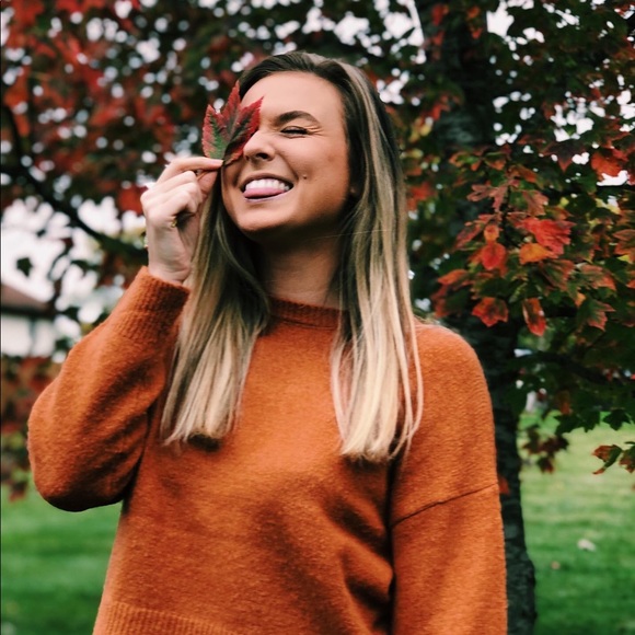Meet your Posher, Jessica - Picture 1 of 1
